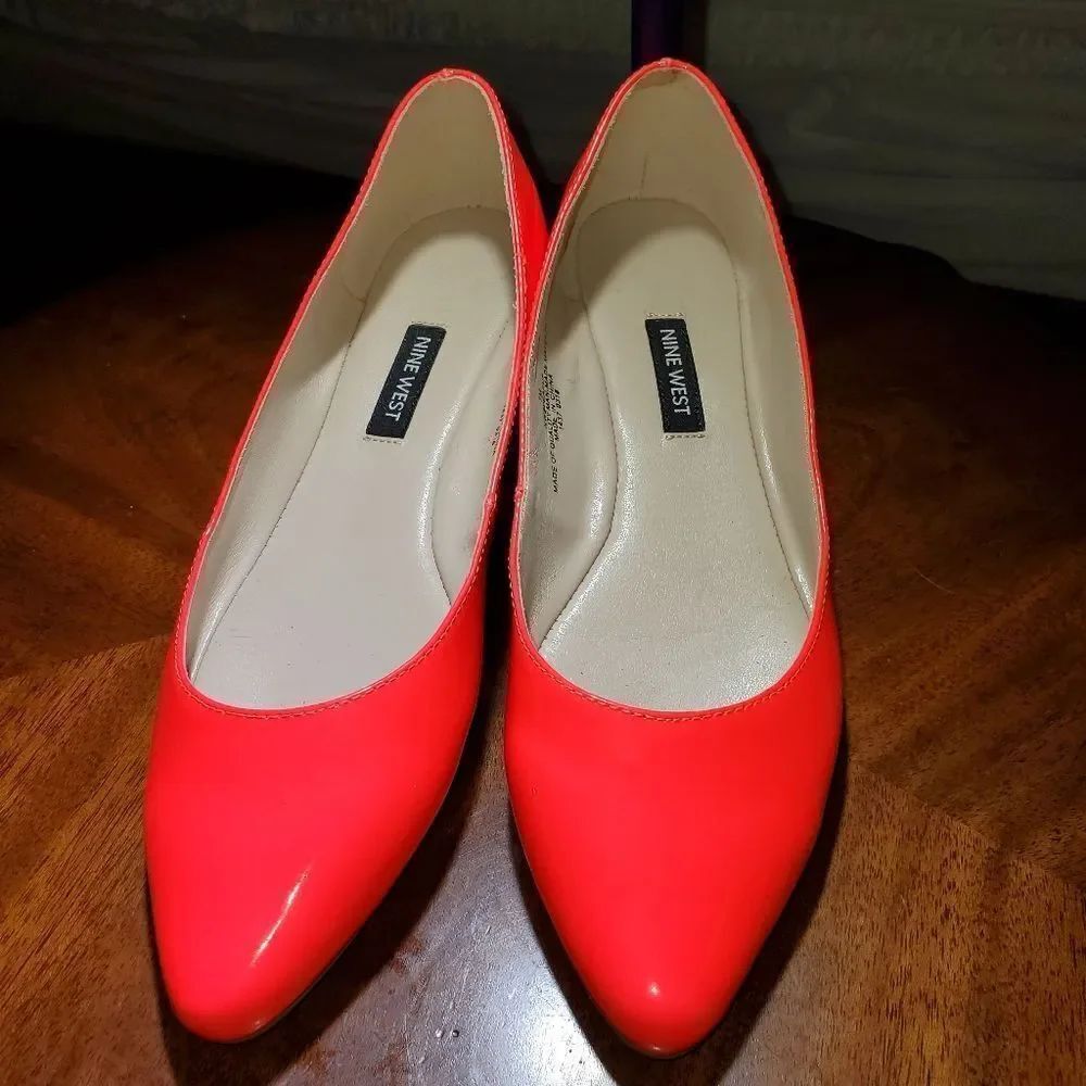 NINE WEST POINTED TOE SLIP-ON WOMEN"S FLAT